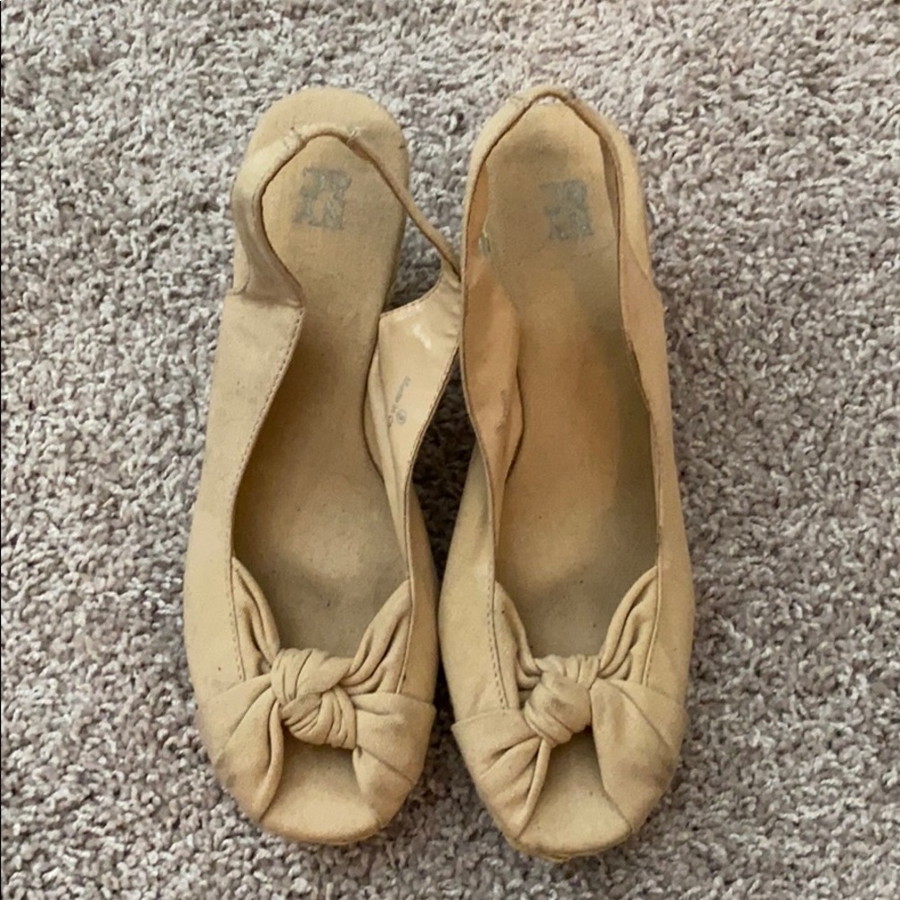 Tan Wedges